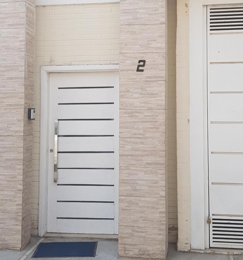 Sobrado 2 Amplo E Confortavel Em Condominio Corumba Exterior photo